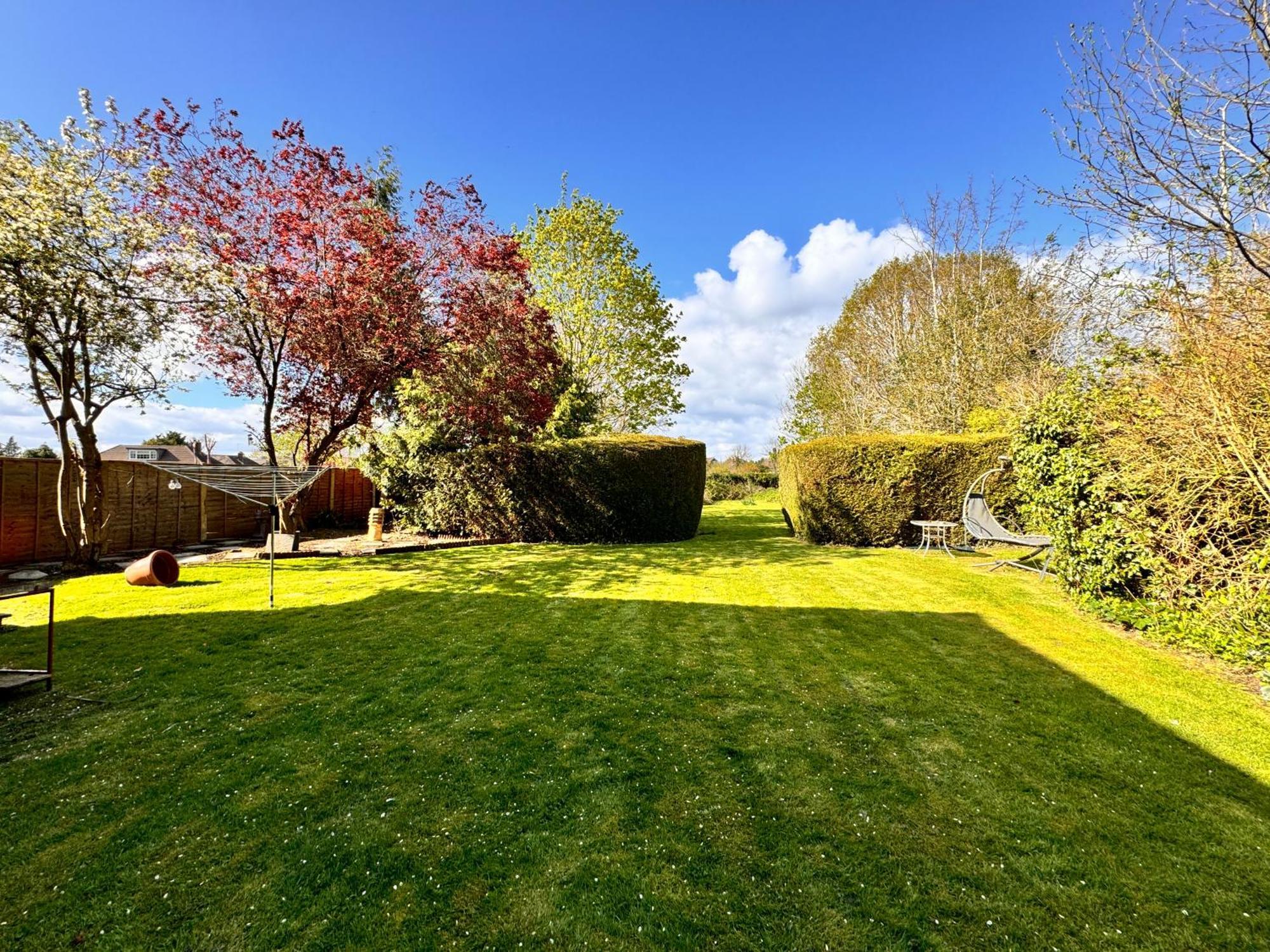 High Trees Guest House Gatwick Horley Bagian luar foto